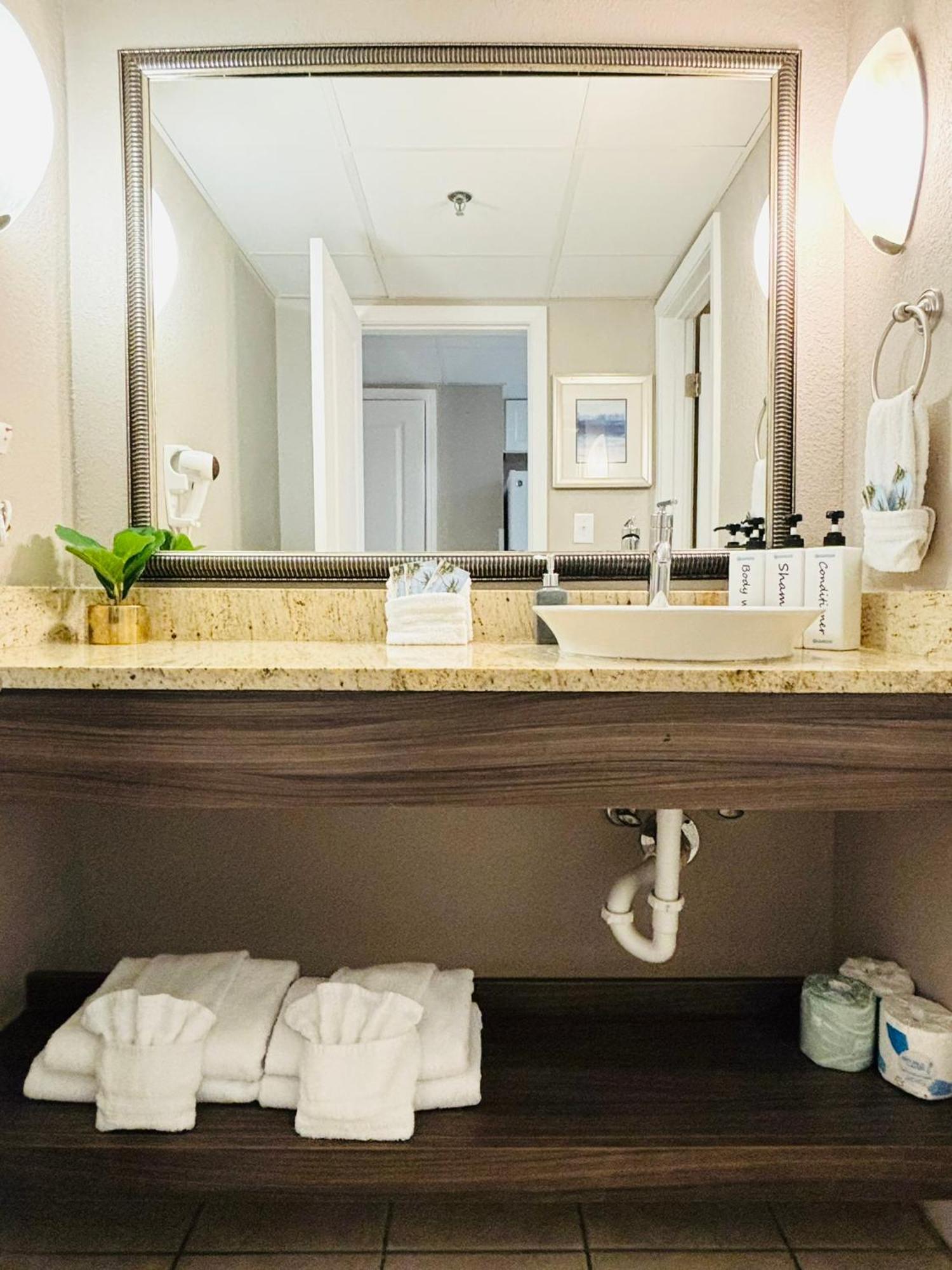 Azure Bliss Oceanfront Condo Sleeps 6 Myrtle Beach Zewnętrze zdjęcie